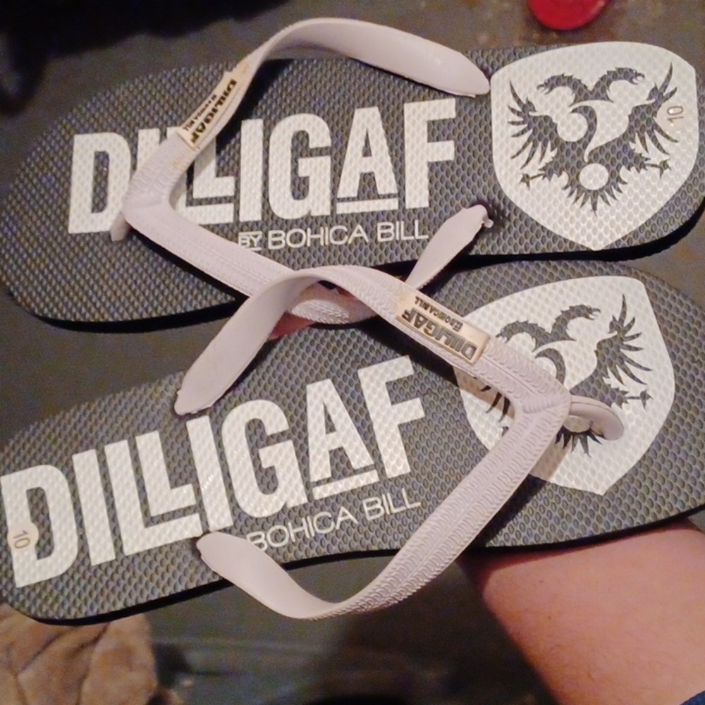 DILLIGAF sandals